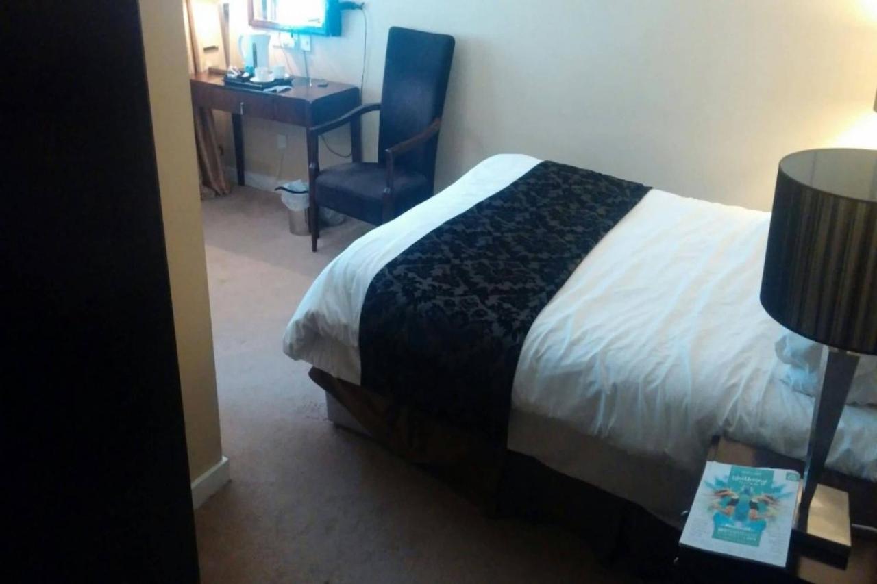 Oyo Clayton Lodge Newcastle-under-Lyme Extérieur photo